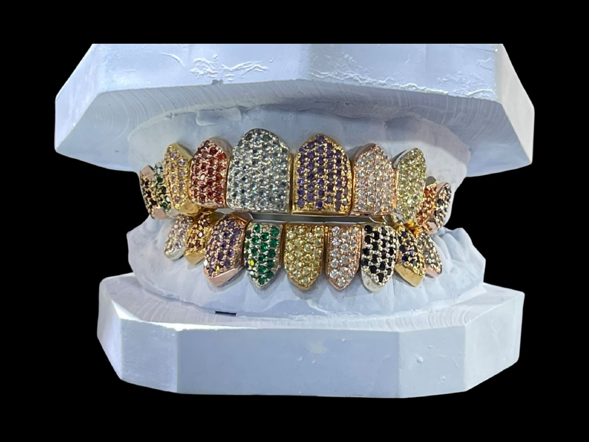 10 on 10 10K Yellow Gold Multi-Color CZ Zig Zag