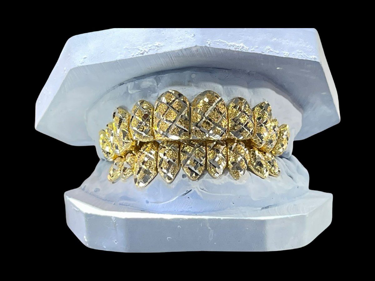 10 on 10 10K Yellow Dust & White Cuts Two-Tone